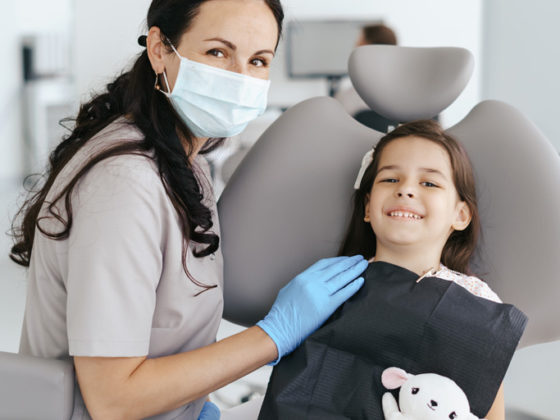 ¿Cuándo debe hacerse la primera visita al ortodoncista?
